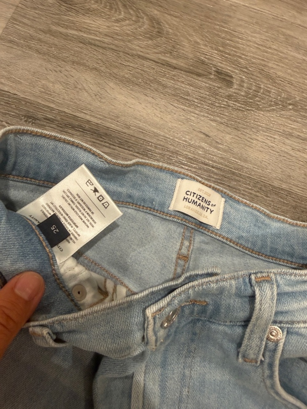 Citizens Of Humanity Lyra High-Rise Wide Leg Jeans - Picture 3 of 7